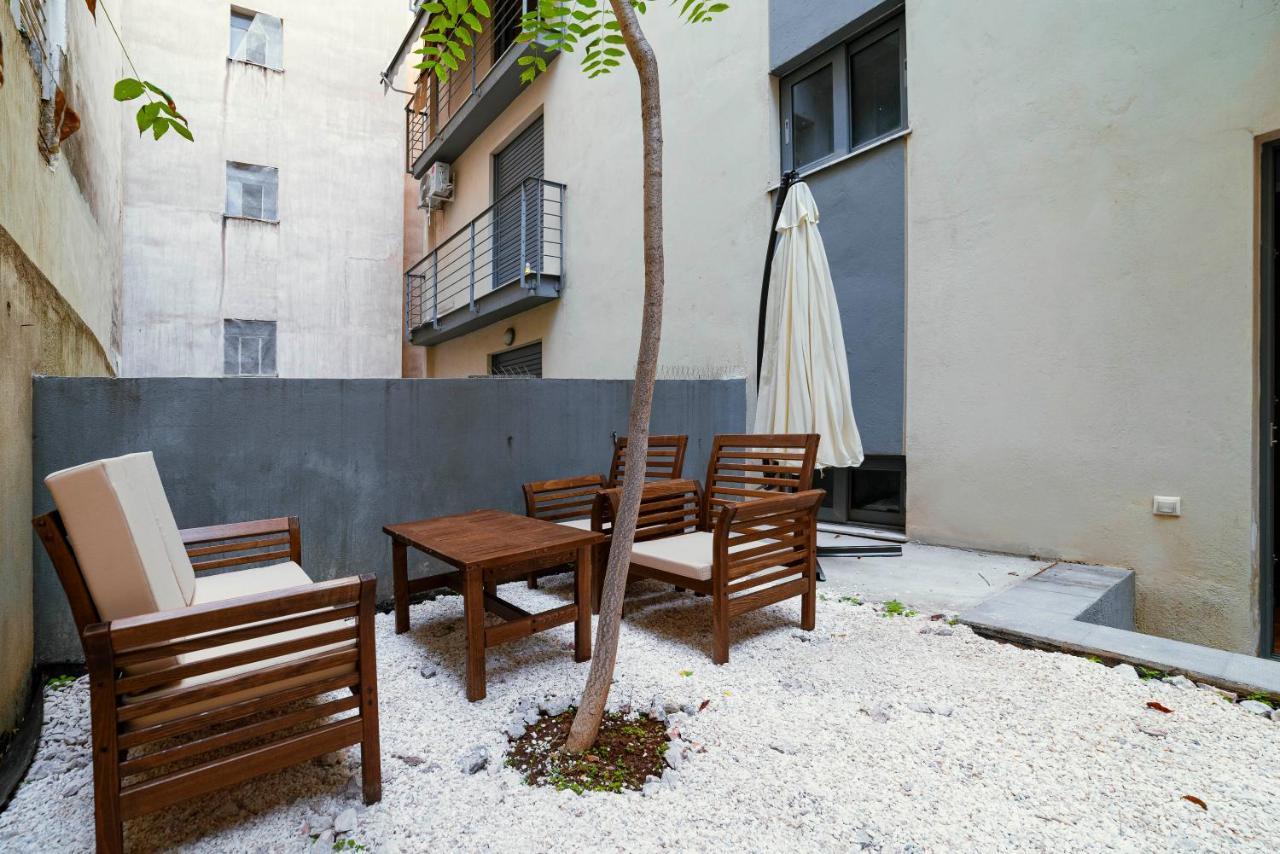 شقة Lykabettus Gem With Yard And Parking أثينا المظهر الخارجي الصورة