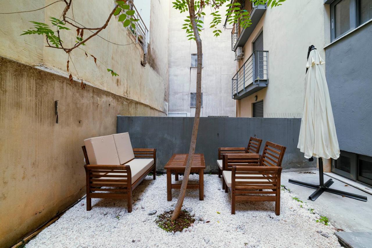 شقة Lykabettus Gem With Yard And Parking أثينا المظهر الخارجي الصورة