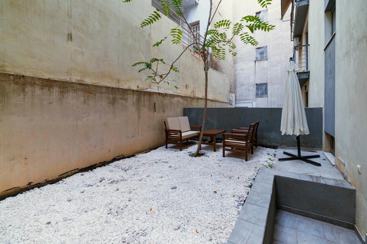 شقة Lykabettus Gem With Yard And Parking أثينا المظهر الخارجي الصورة